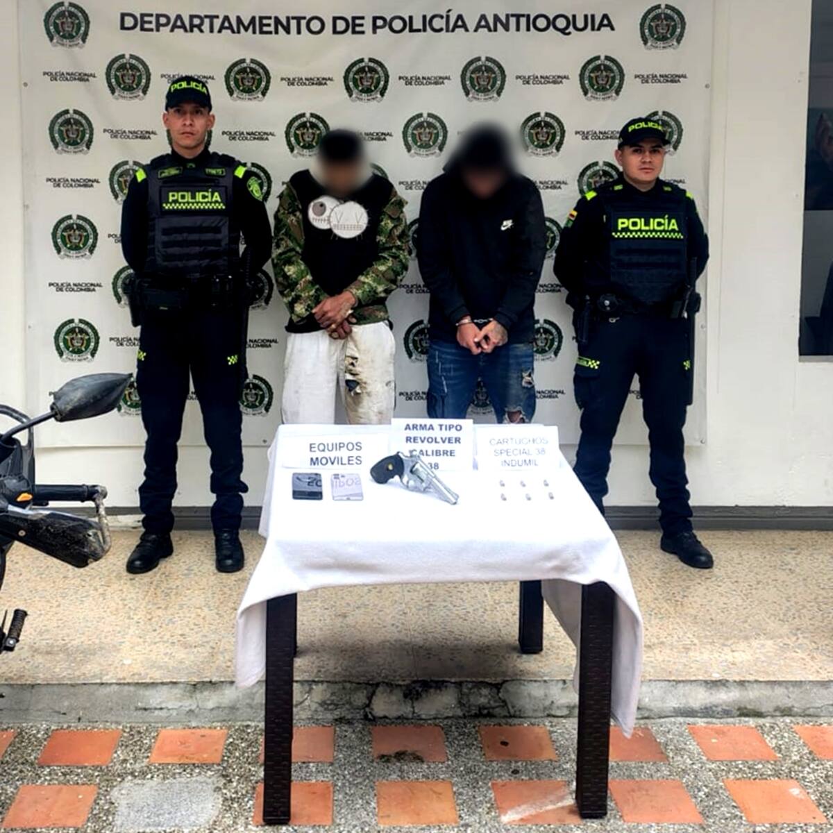 En zona rural de Marinilla fueron capturados dos presuntos integrantes del Clan del Golfo