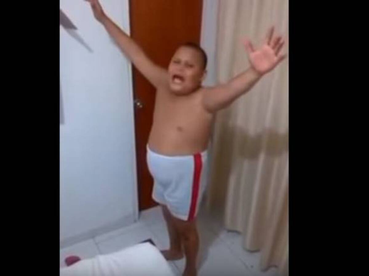 Otro video viral les canta a las salchipapas