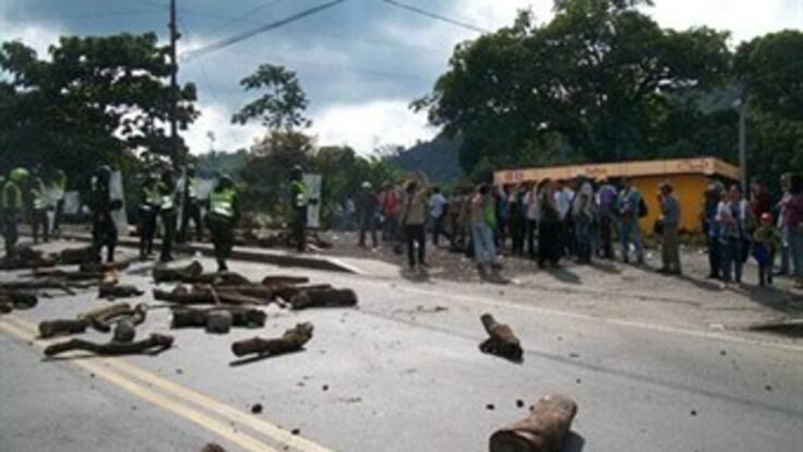 Indígenas Pastos acceden a desbloquear vías tras firma de acuerdo con MinInterior