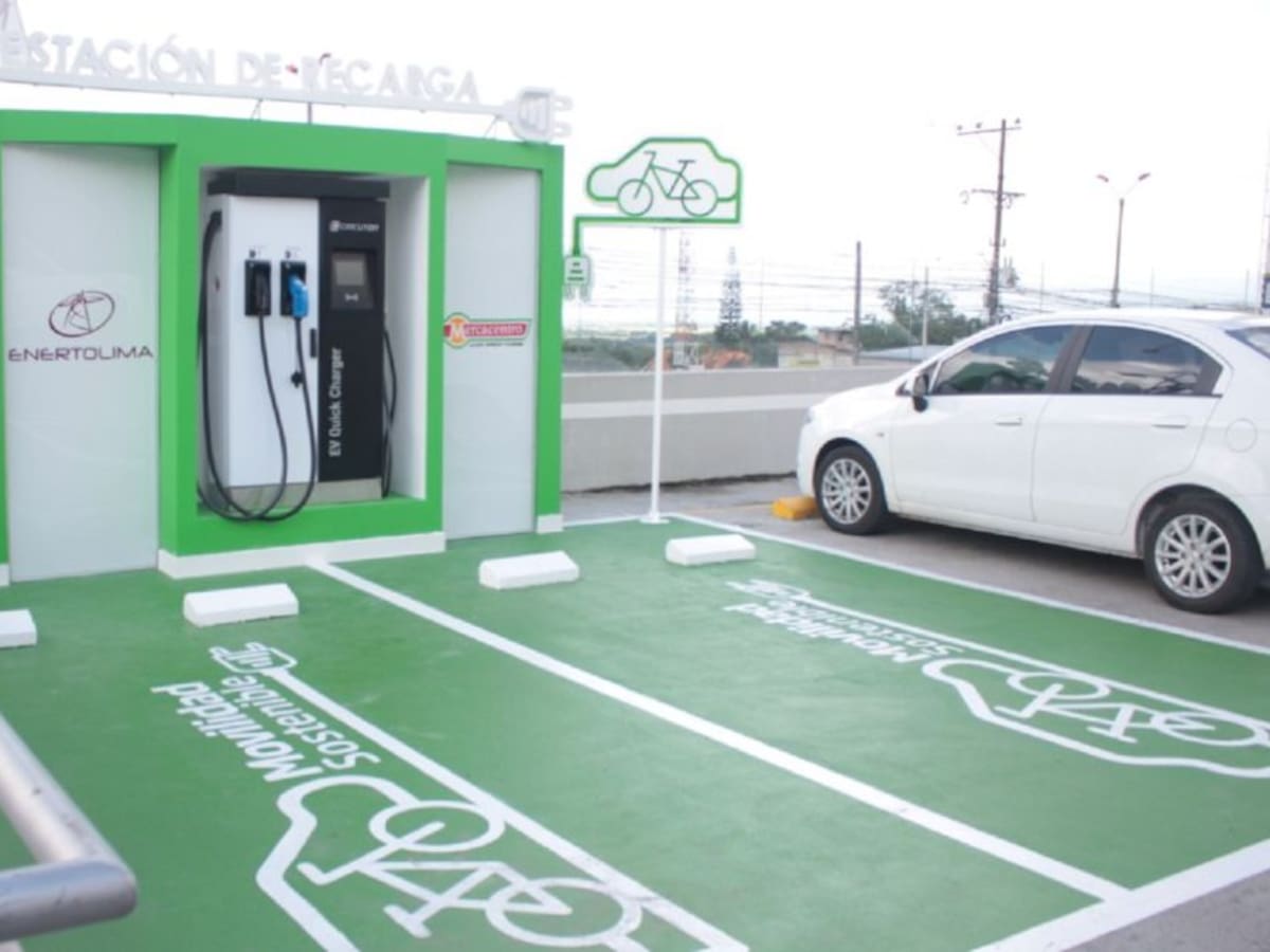 Inauguran estación de recarga eléctrica en Ibagué