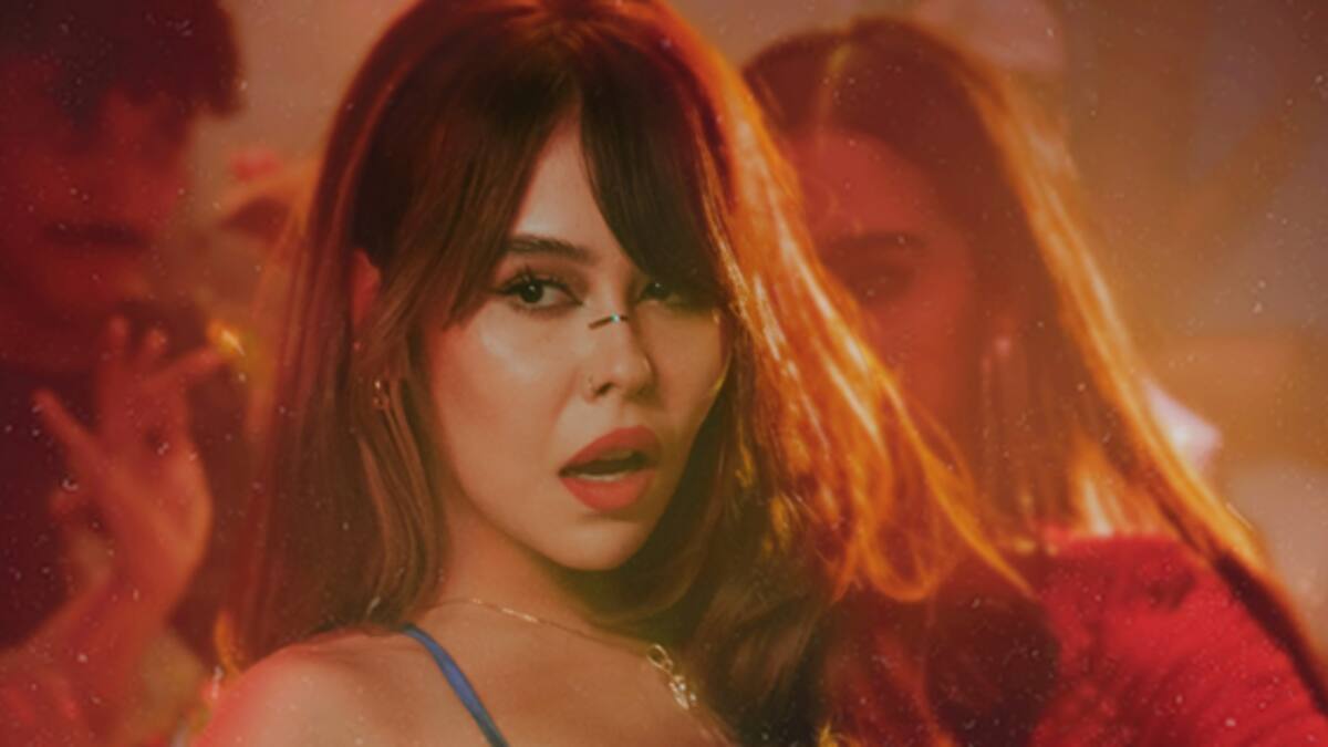 JULIANA La Colombiana ganadora del Grammy se le apunta a la cumbia