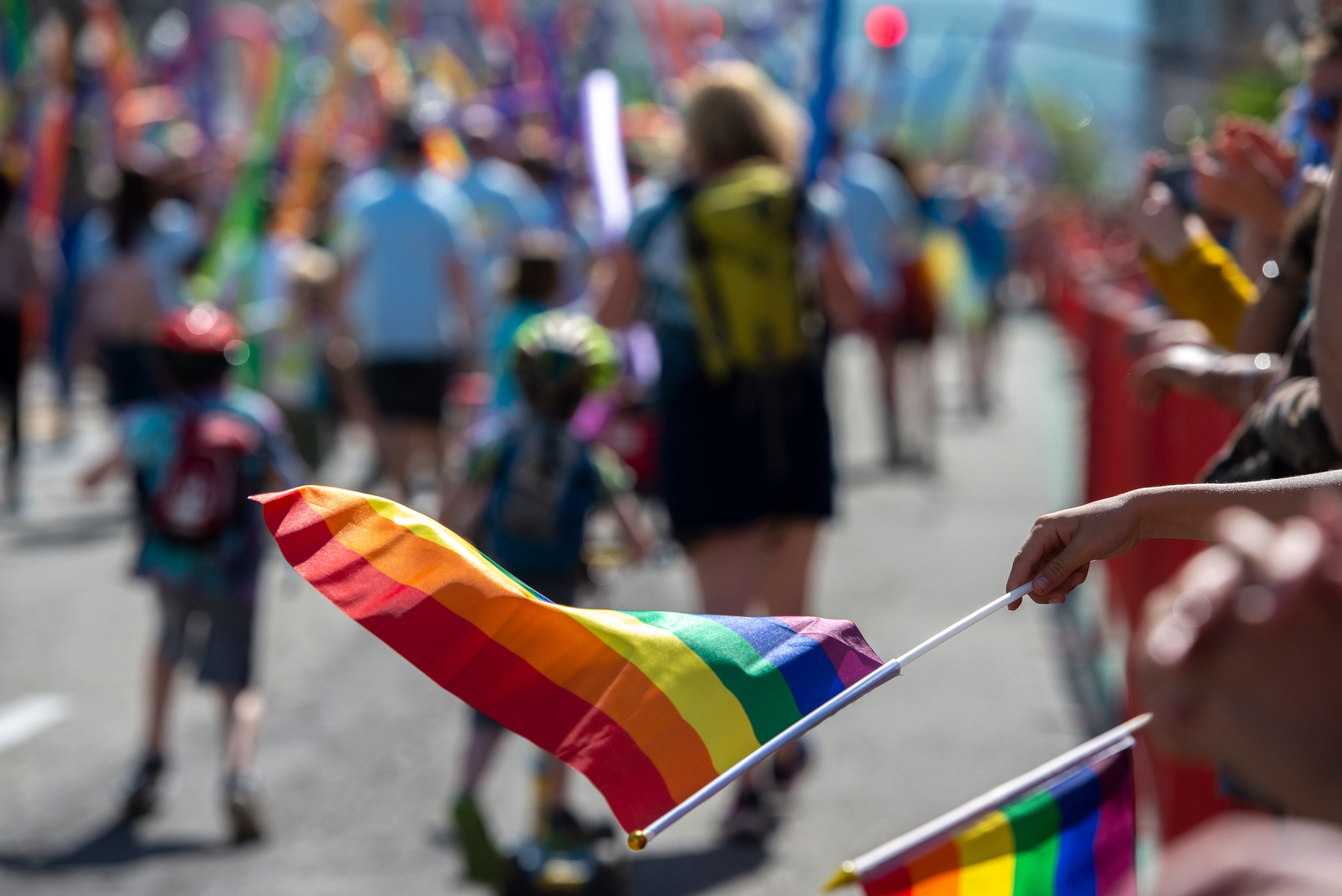 Marcha del Orgullo LGTBIQ+ en Colombia. Imagen de referencia vía Getty Images.