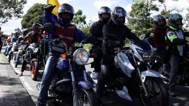 Restricción al parrillero en Villa del Rosario