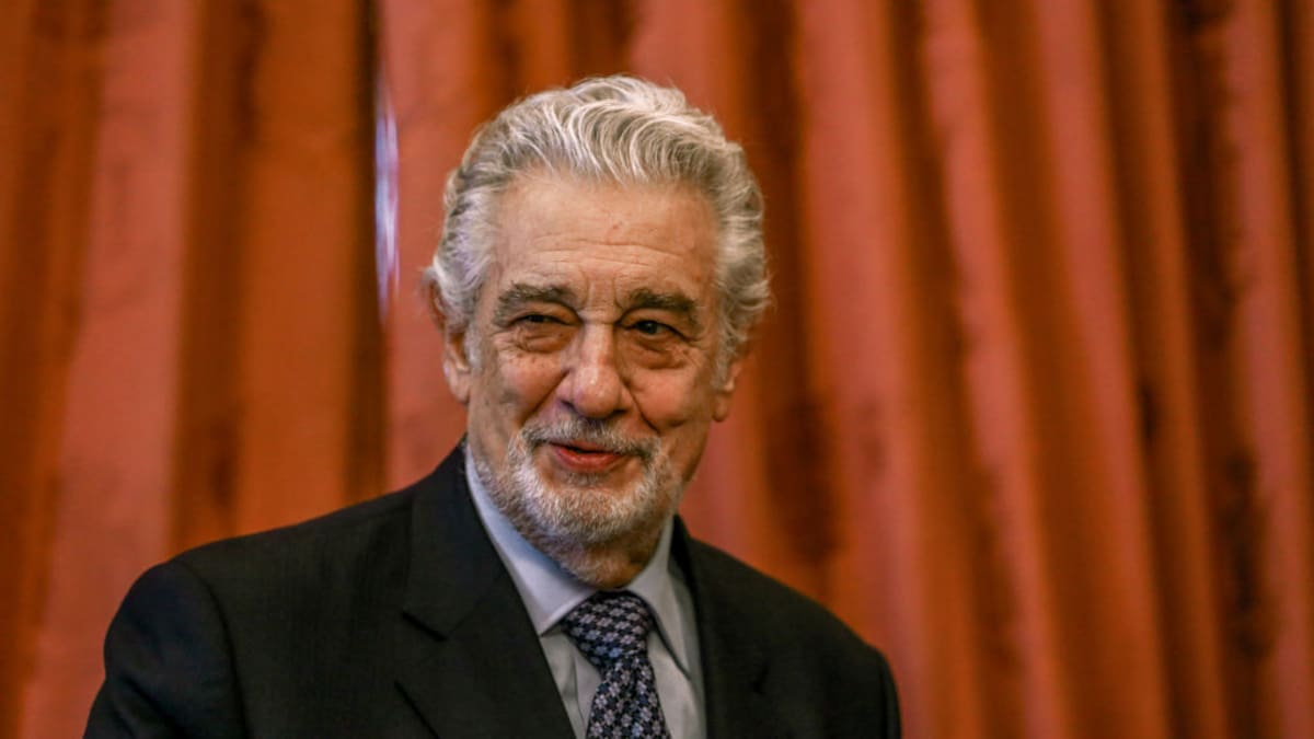Placido Domingo llega al polideportivo de Envigado este 13 de mayo.
