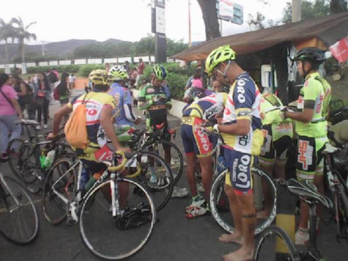 Ciclistas piden mayor precaución a conductores en vías de Cúcuta