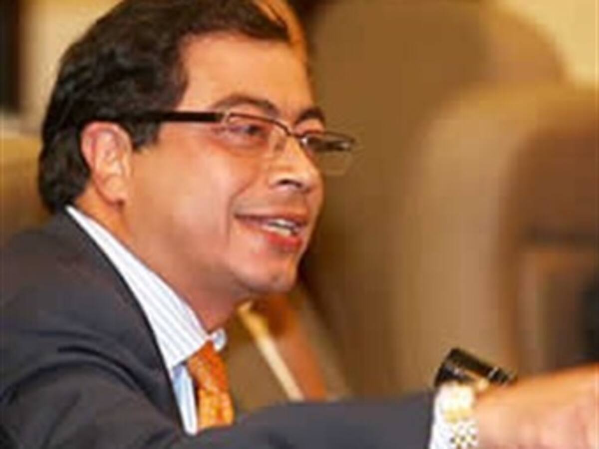 Petro establece primeras condiciones al liberalismo para una consulta interpartidista