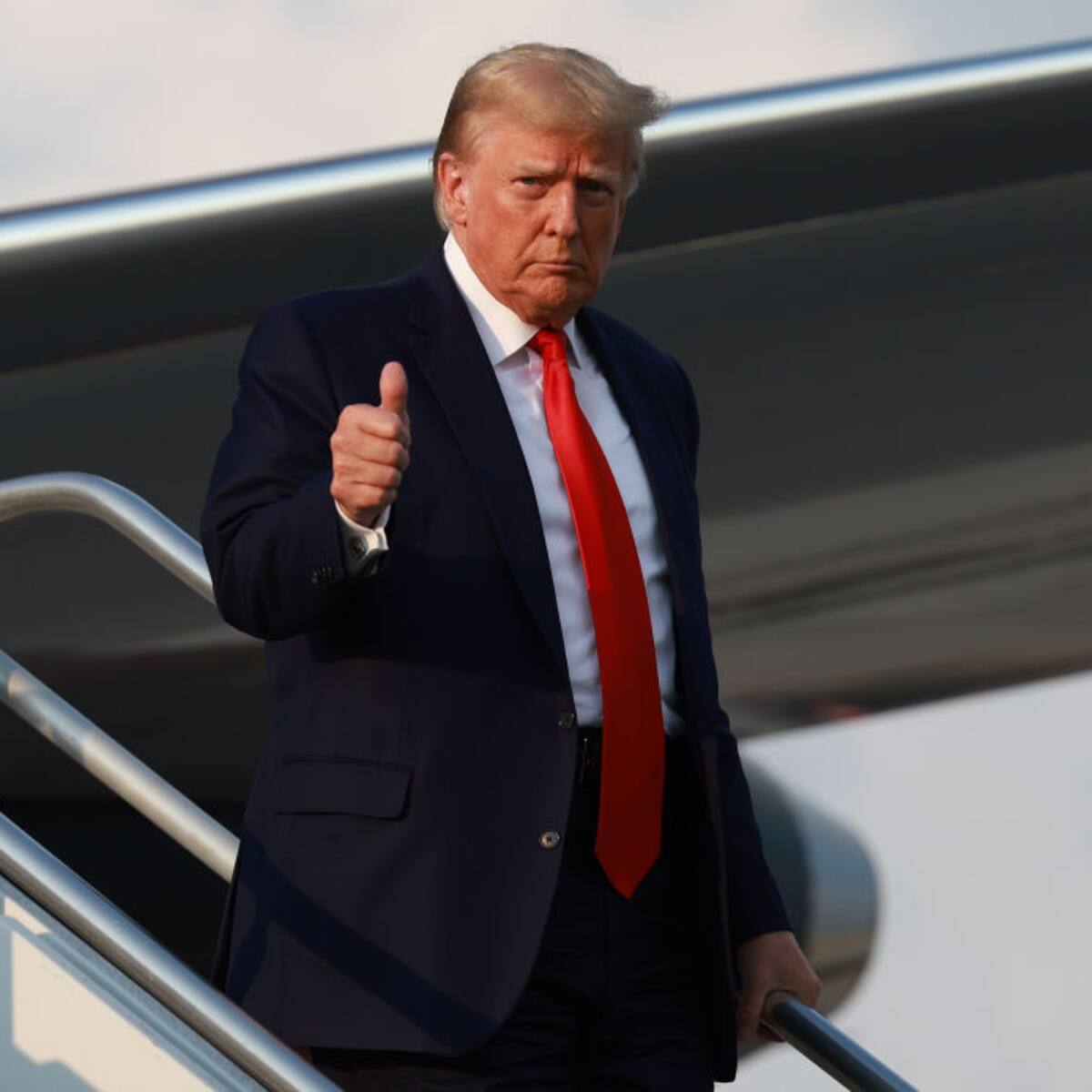 Trump vuelve al banquillo de los acusados en Nueva York