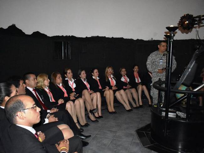 Escuela Naval de Cartagena recibió visita de Alto Estudios De Paraguay