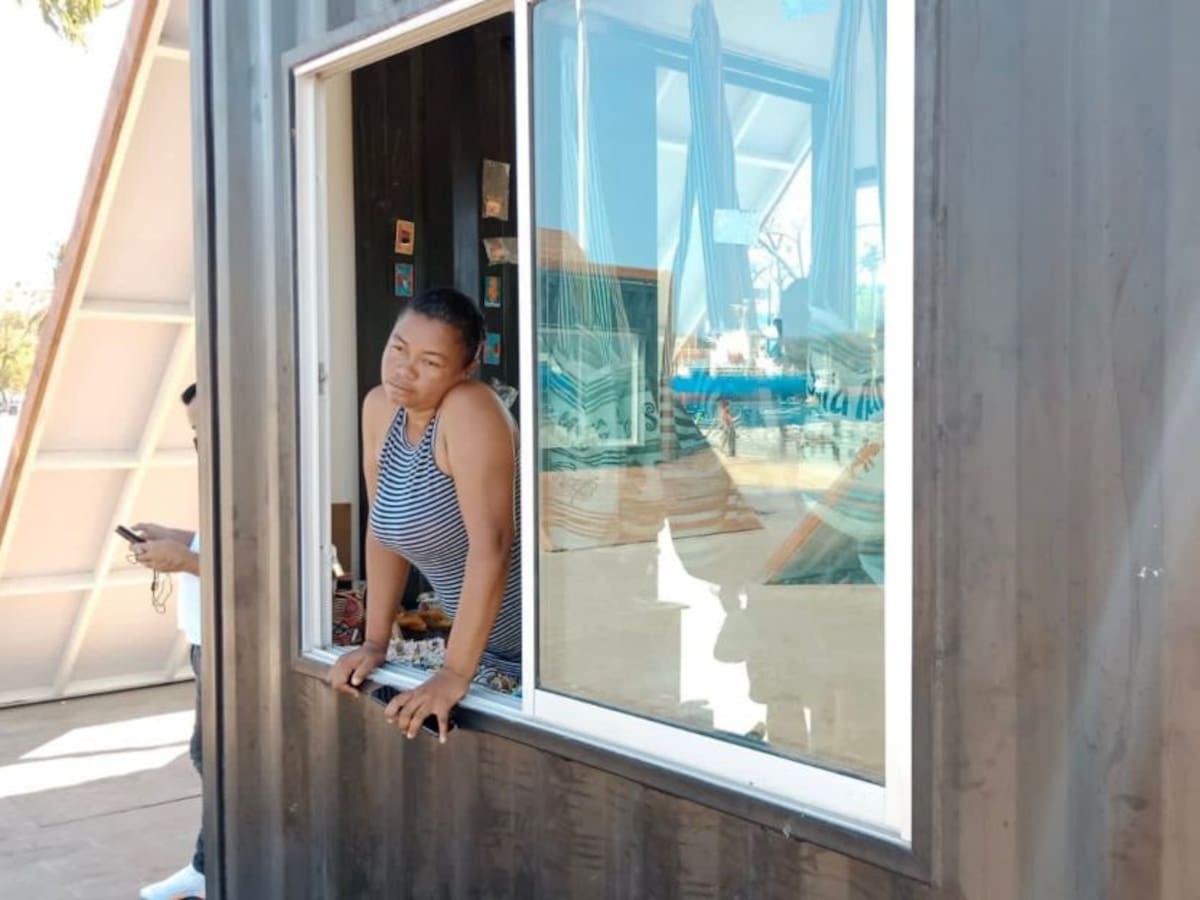 En los kioskos comerciales del camellón se roban $12 millones en artesanías