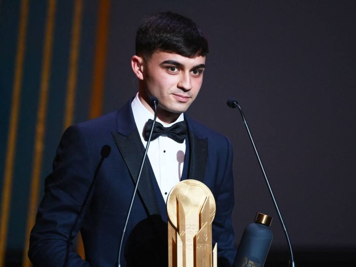 Pedri gana el premio al mejor jugador joven en Balón de Oro