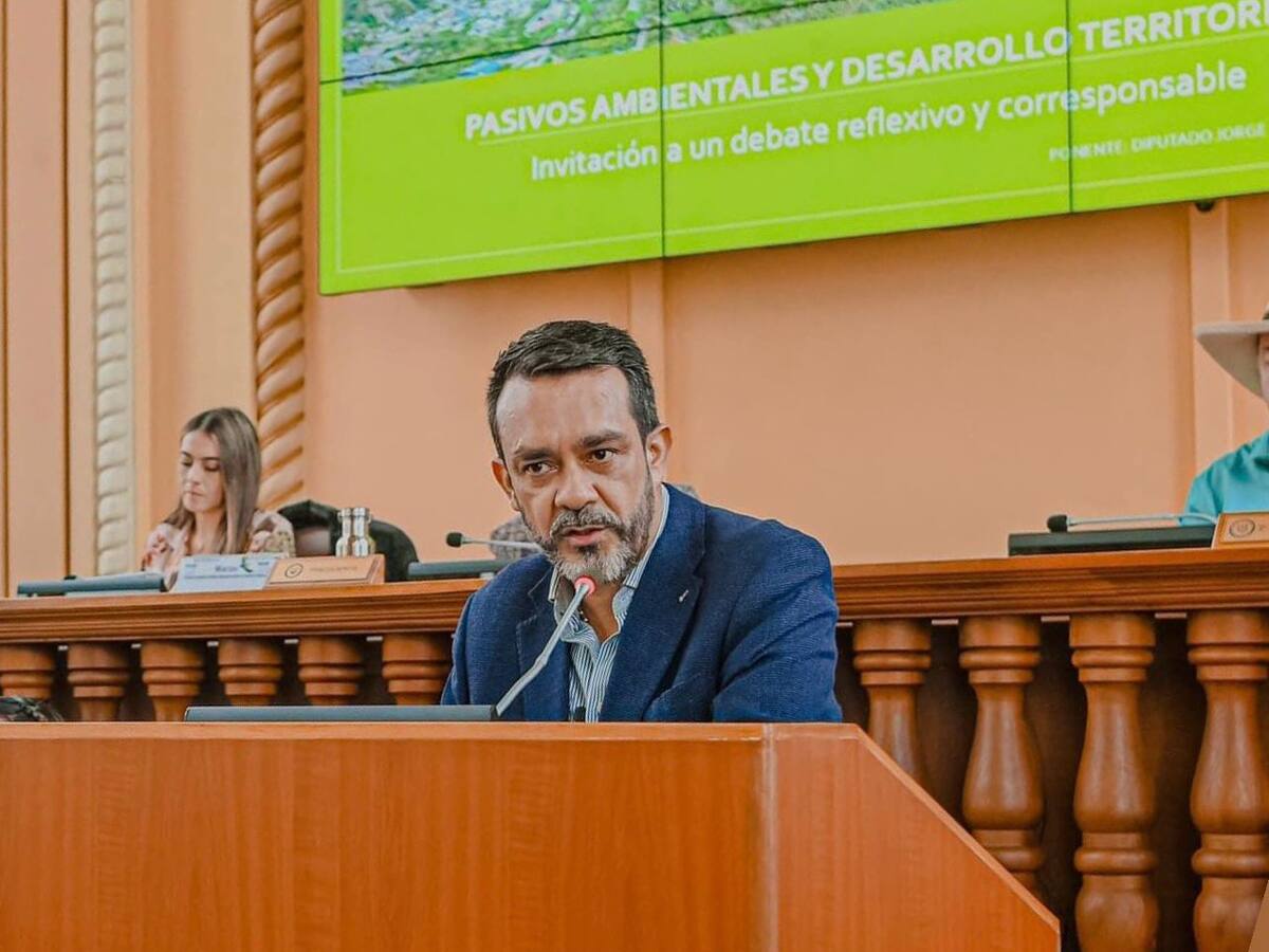 En Caldas escucharon y analizaron la situación ambiental de Marmato con el tema de minería
