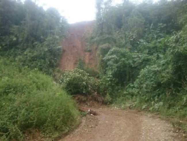 150 personas atrapadas en la vía que comunica a Boyacá con Arauca