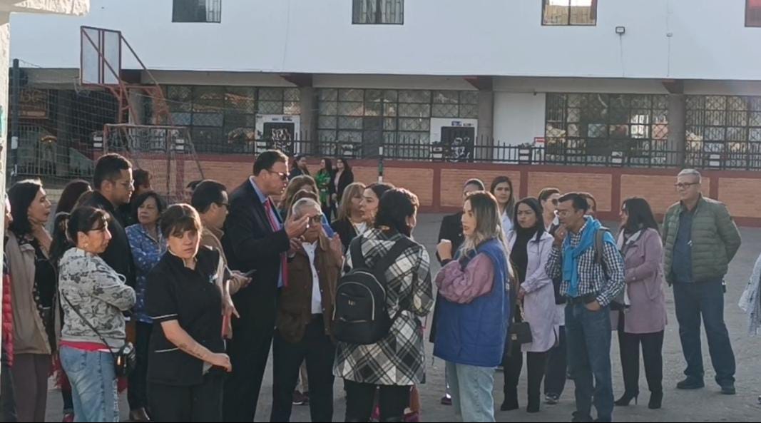 Los estudiantes rechazaron el abuso que sufrió una de sus compañeras. Foto | Caracol Radio