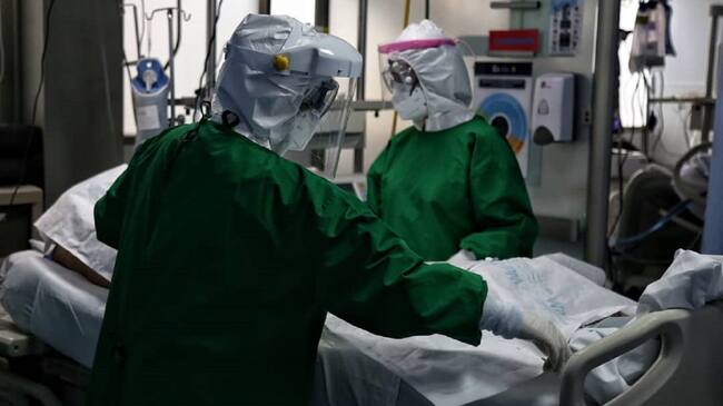 De las 361 camas de Cuidados Intensivos que hay en el distrito 200 están ocupadas