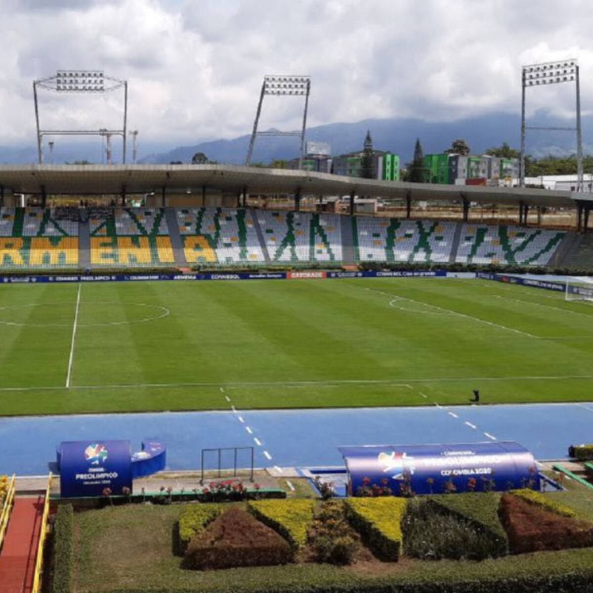 Alza del dólar y los costos de materiales importados para obras de juegos nacionales