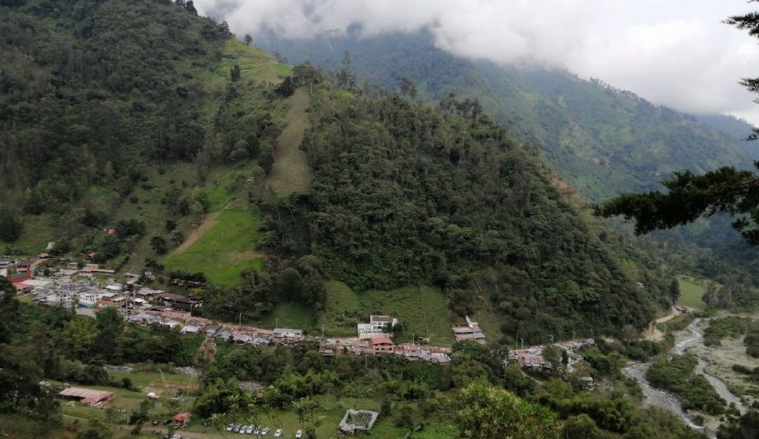 Panorámica del Cañón del Combeima, zona rural de Ibagué. 