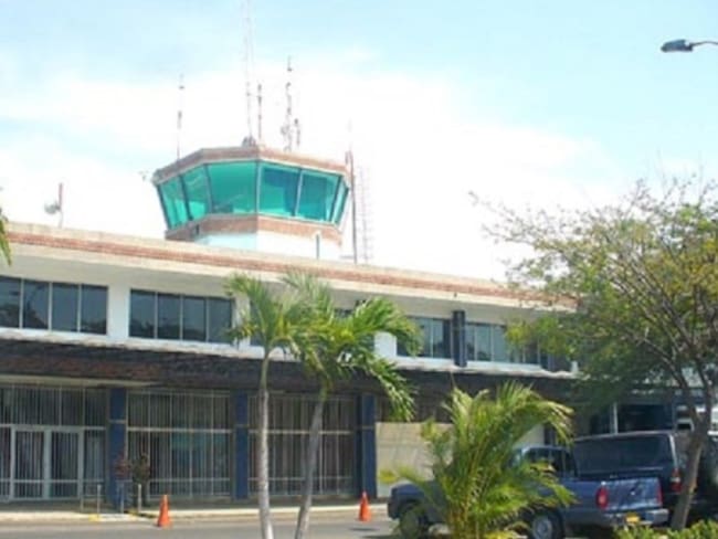 Aeropuerto de Santa Marta cerrado por daño en luces de la pista de aterrizaje