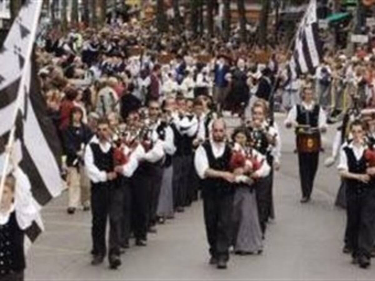 El festival de Lorient celebra la diversidad céltica en su edición más global