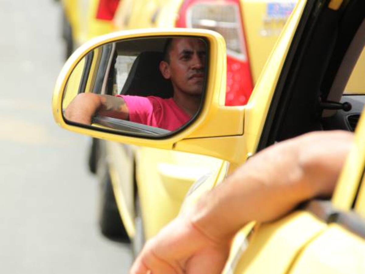 Distrito desmiente versiones sobre sanciones a taxistas por taxímetros inteligentes