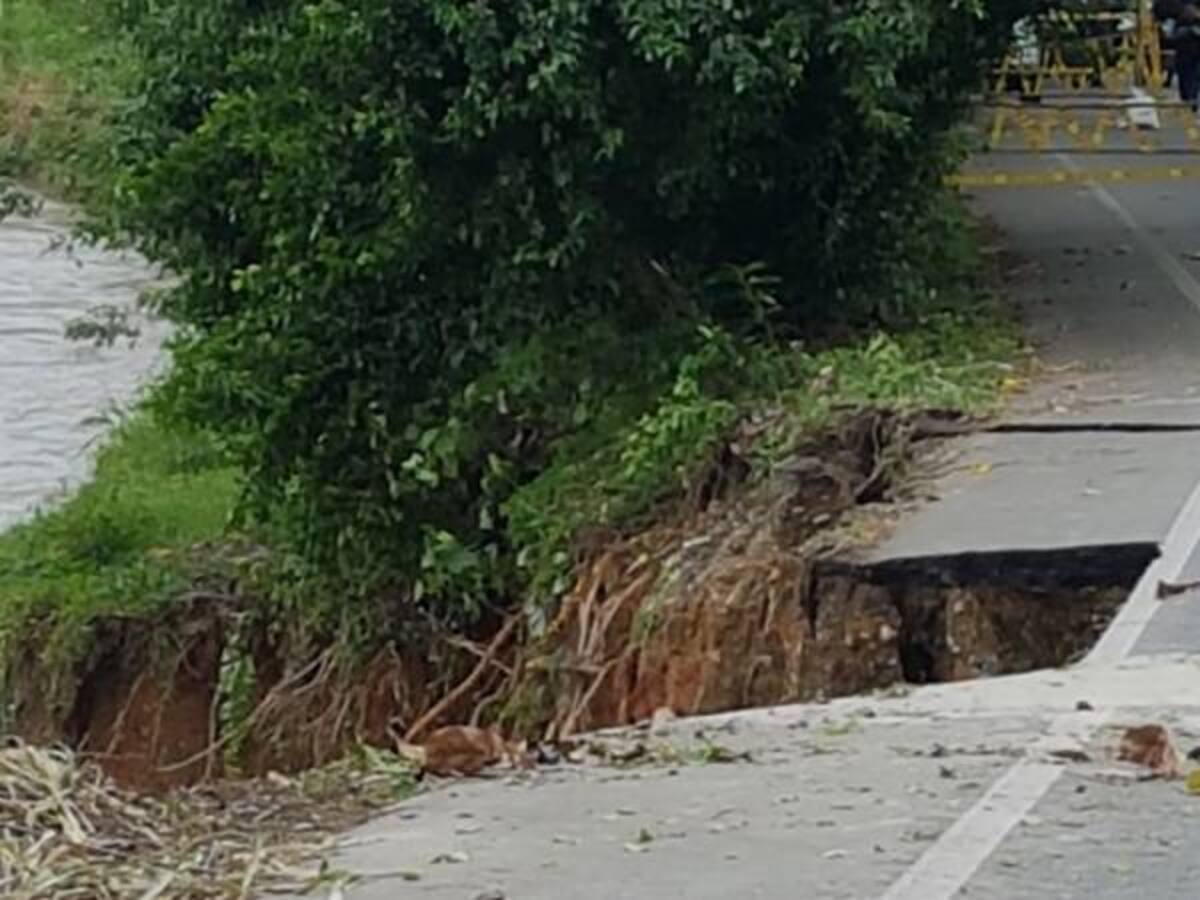Hay paso restringido en dos sitios de la vía Medellín-Caucasia