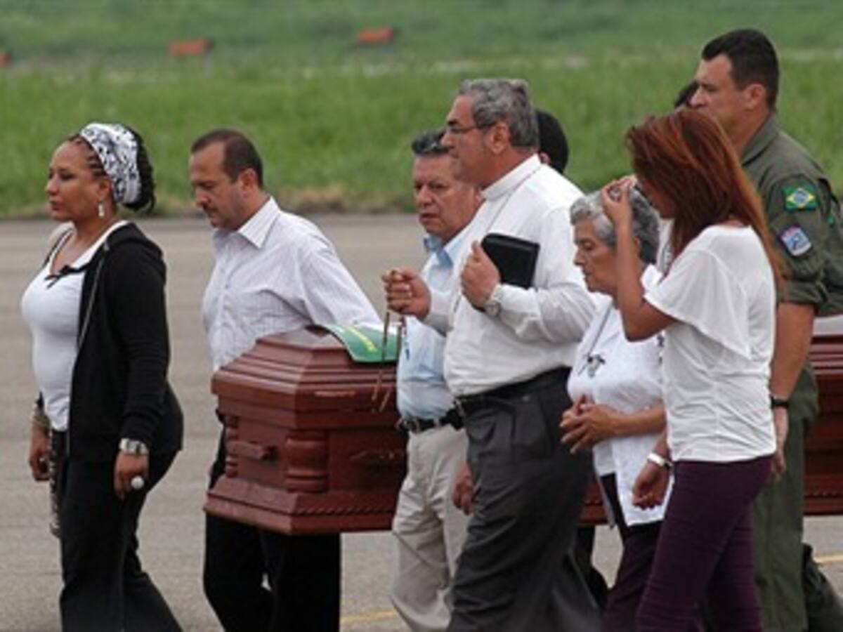 Comienzan las honras fúnebres del coronel Julián Guevara