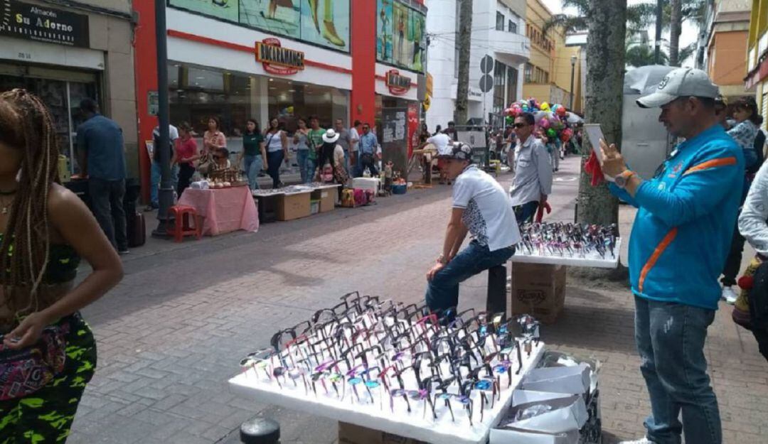 Vendedores informales de la carrera 23.