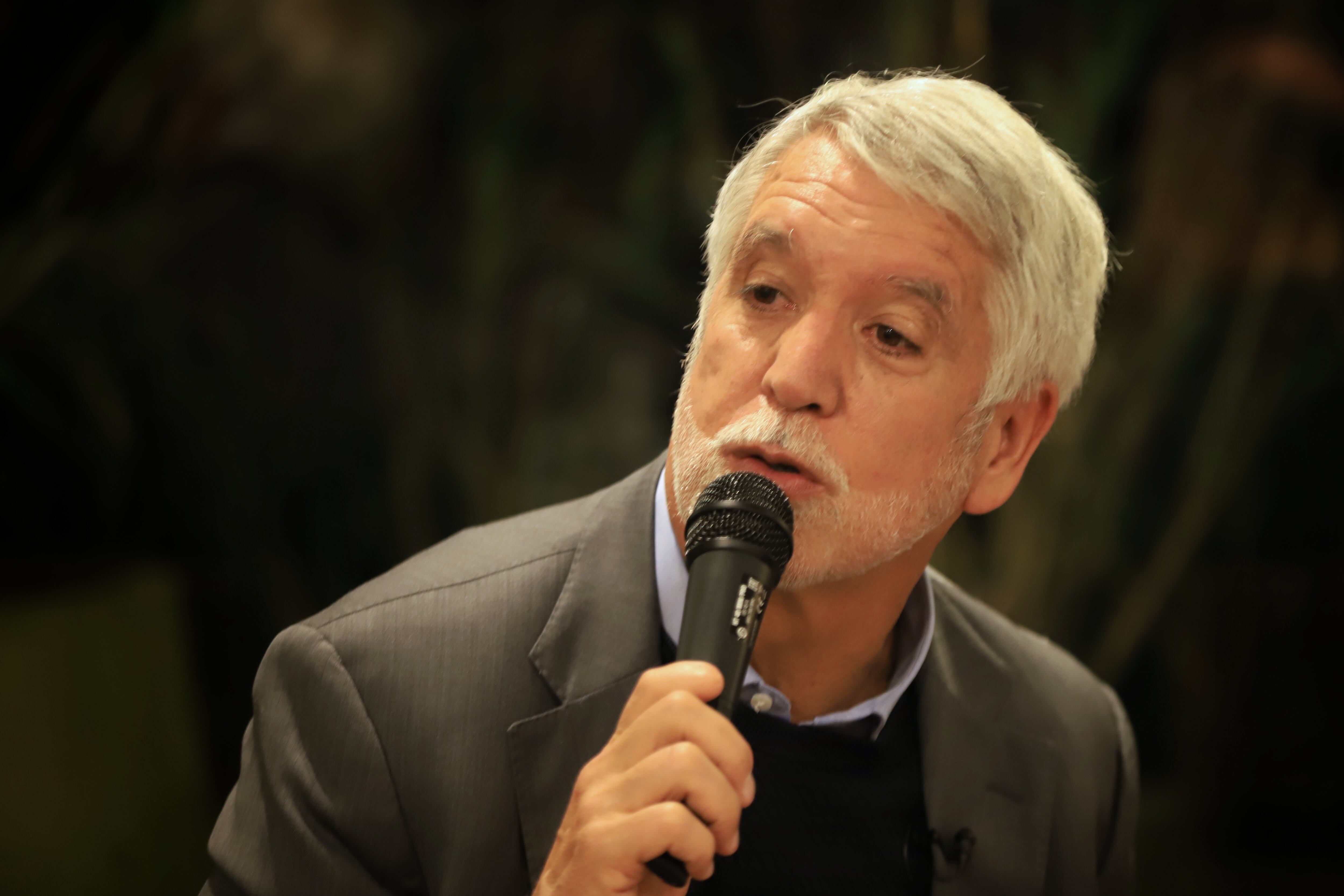 “Alfonso Prada cometió un gran error; Gustavo Petro es un peligro para Colombia”: Enrique Peñalosa. (Colprensa - Álvaro Tavera)