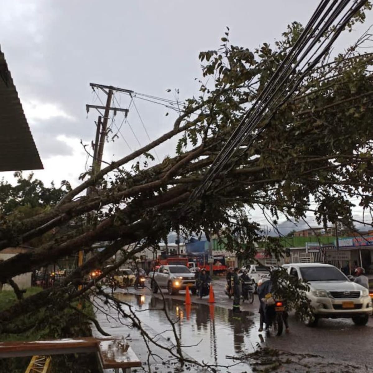 Sin servicio de energía cuatro municipios del sur del Huila