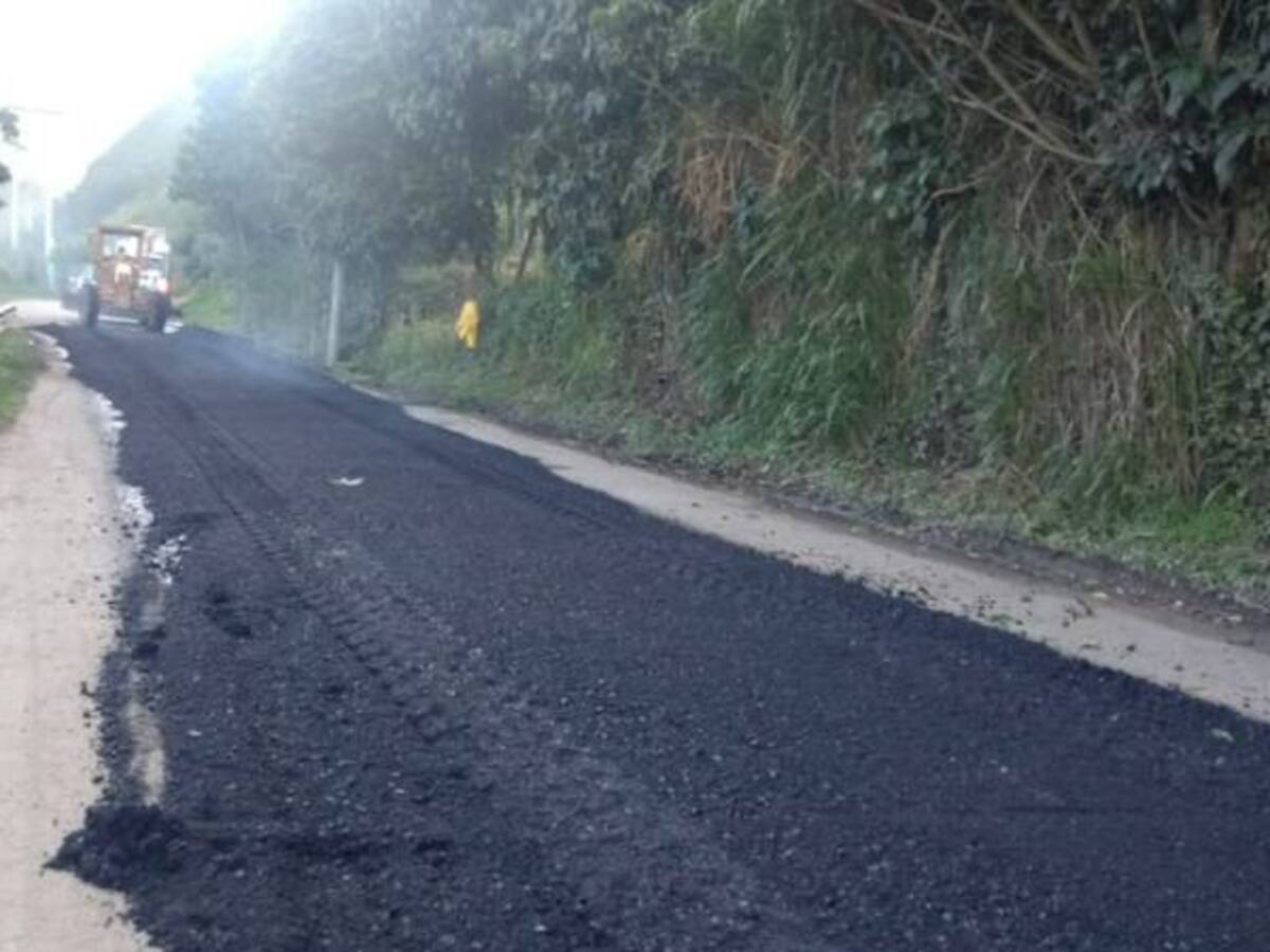 Avanzan las mejoras en la vía Choachí – Ubaque – Cáqueza