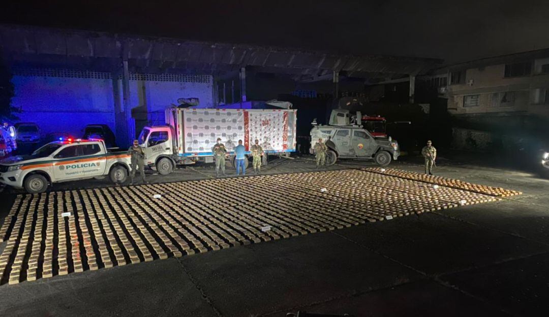 3 toneladas de marihuana incautada. 