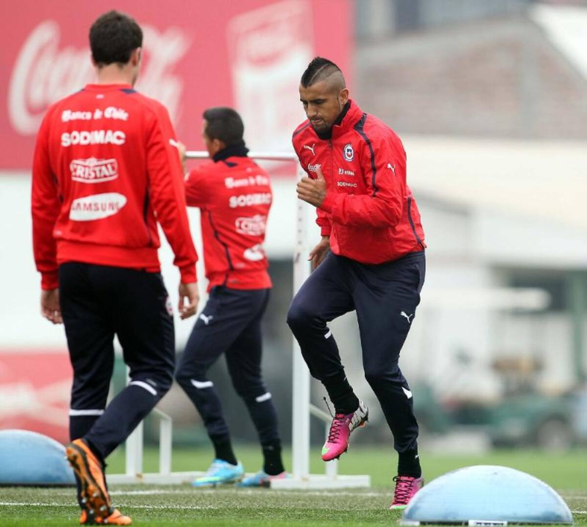 La primera práctica oficial de la seleccion chilena  en el complejo Juan Pinto Duran de Santiago