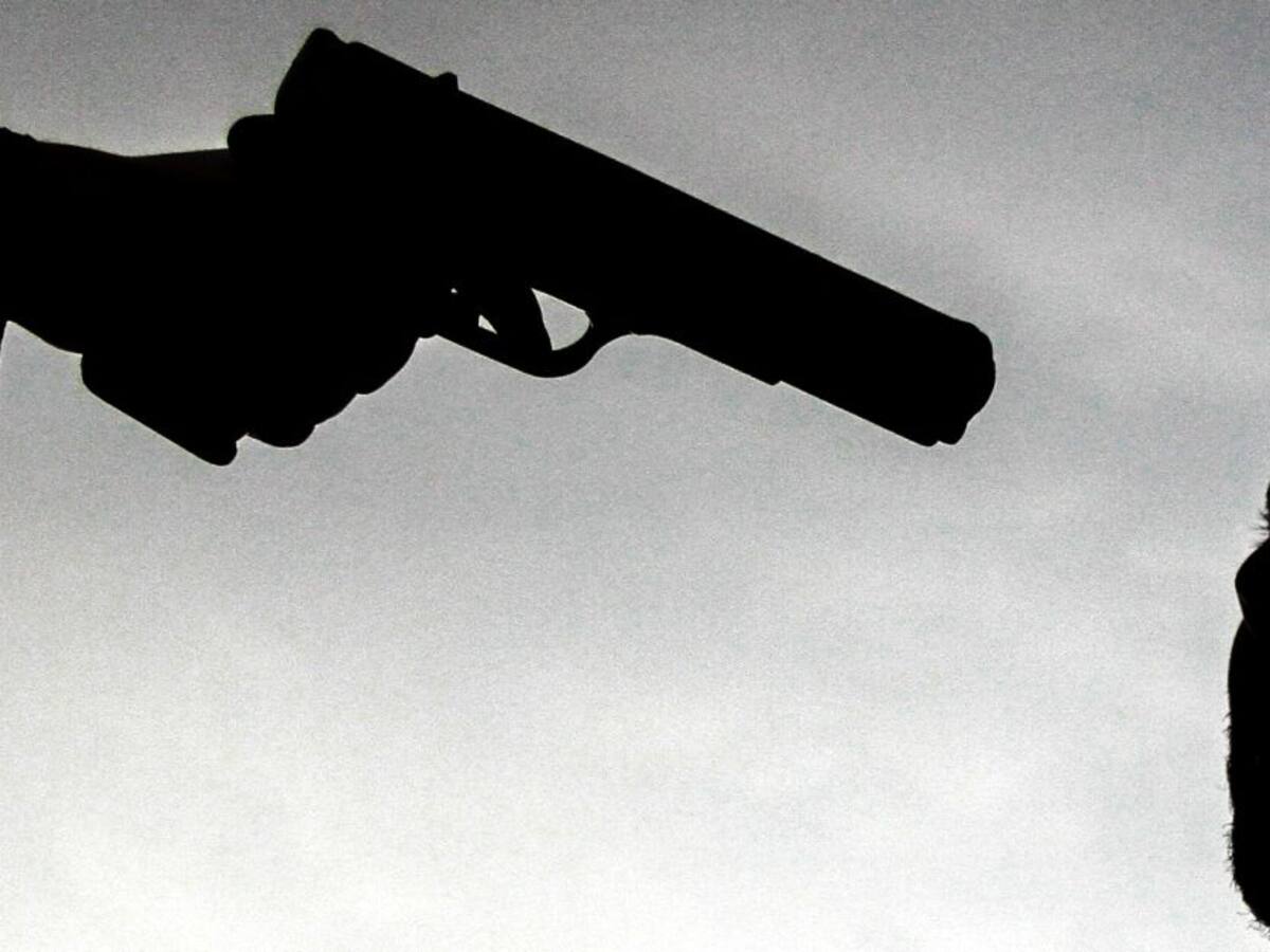 Sicarios asesinan a hombre en cantina de Arjona