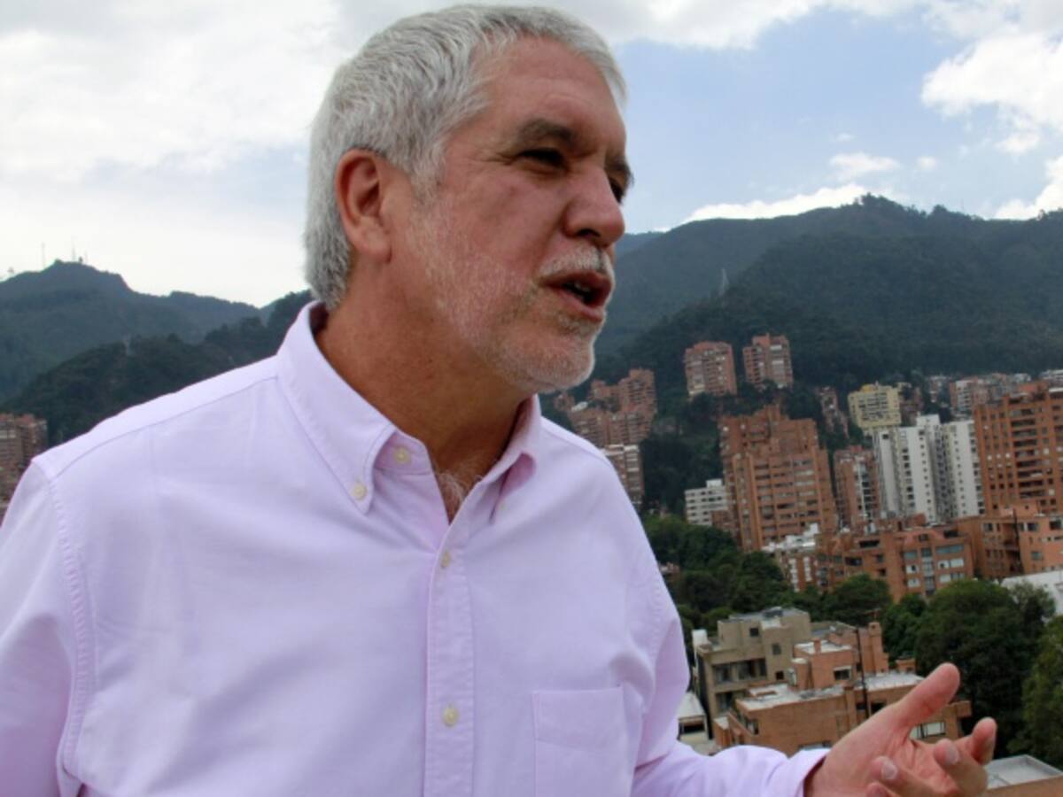 "El nuevo alcalde de Bogotá tiene que organizar la casa": Expertos