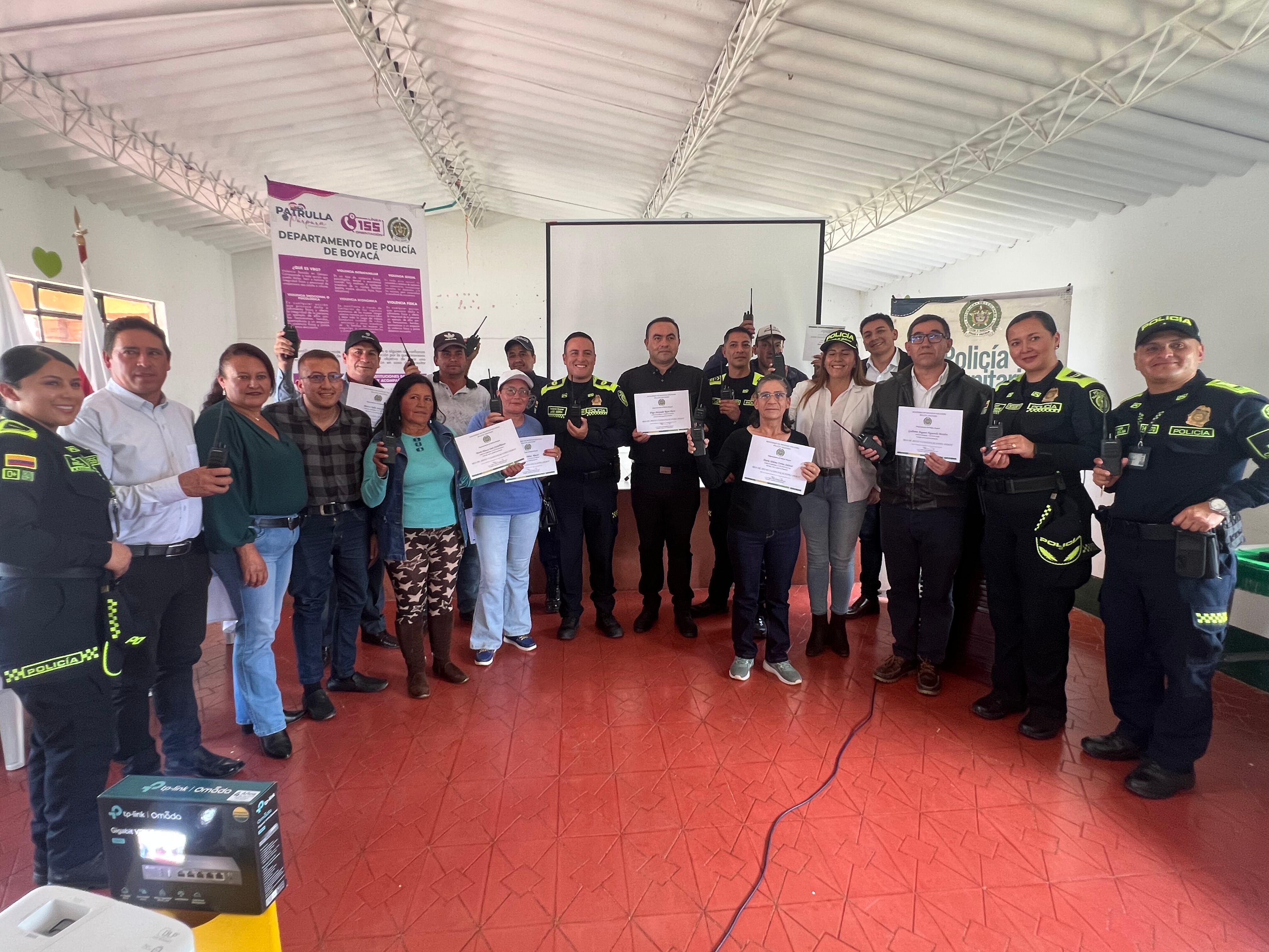 Juntas de Acción Comunal reciben equipos tecnológicos de seguridad. Foto: Suministrada