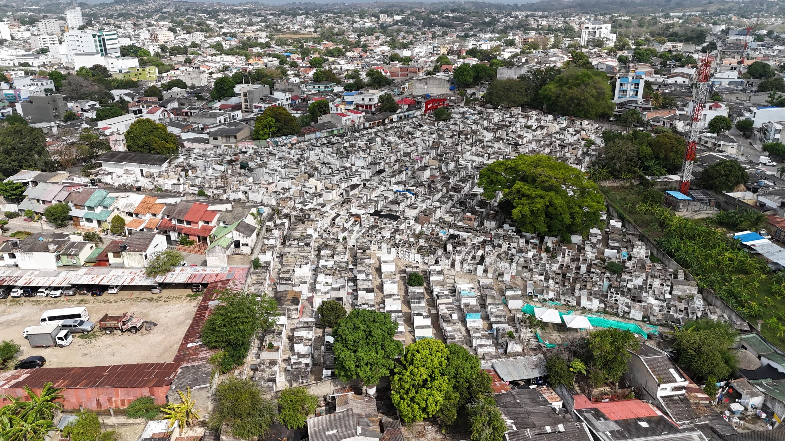 Más de 50 sitios de interés forense han sido identificados en el Cementerio Central de Sincelejo