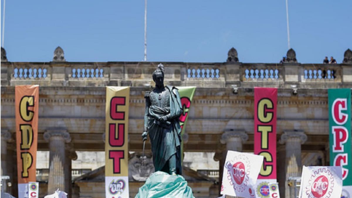 Como centrales sindicales creemos que se debe mantener el aumento del 23.7% del salario mínimo: CTC