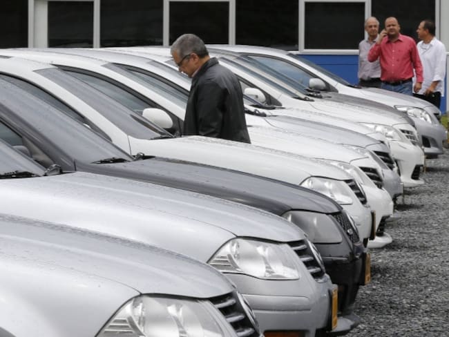 Colombianos no están obligados a pagar el impuesto al vehículo del 2016