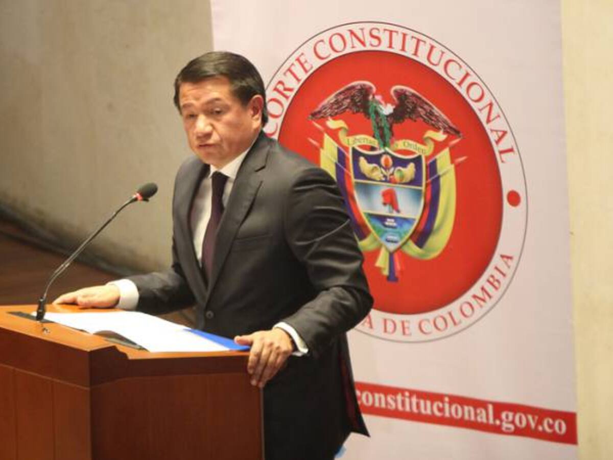 Inminente renuncia del Defensor del Pueblo