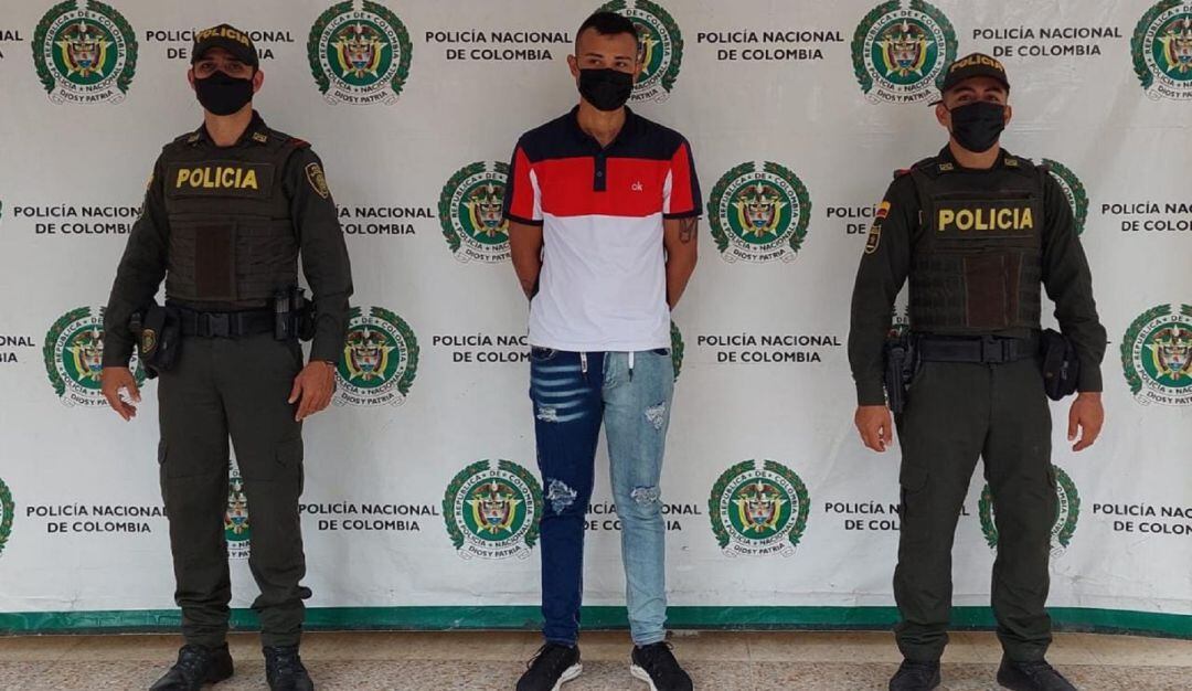 Jhoan Sebastián Murcia Quintero de 22 años de edad, era buscado por las autoridades por el delito de homicidio.