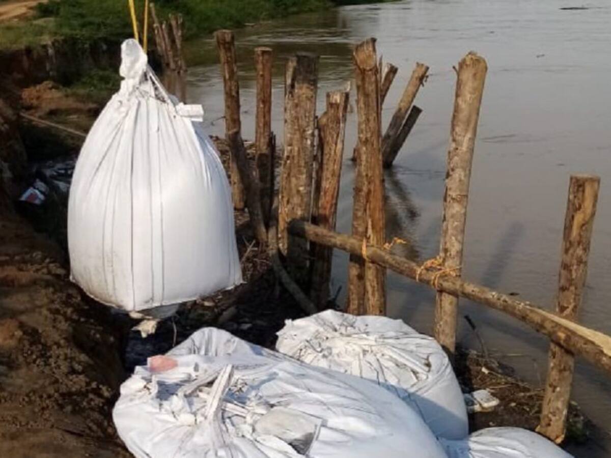 Realizan obras para evitar inundaciones por erosión de río Cauca en Bolívar