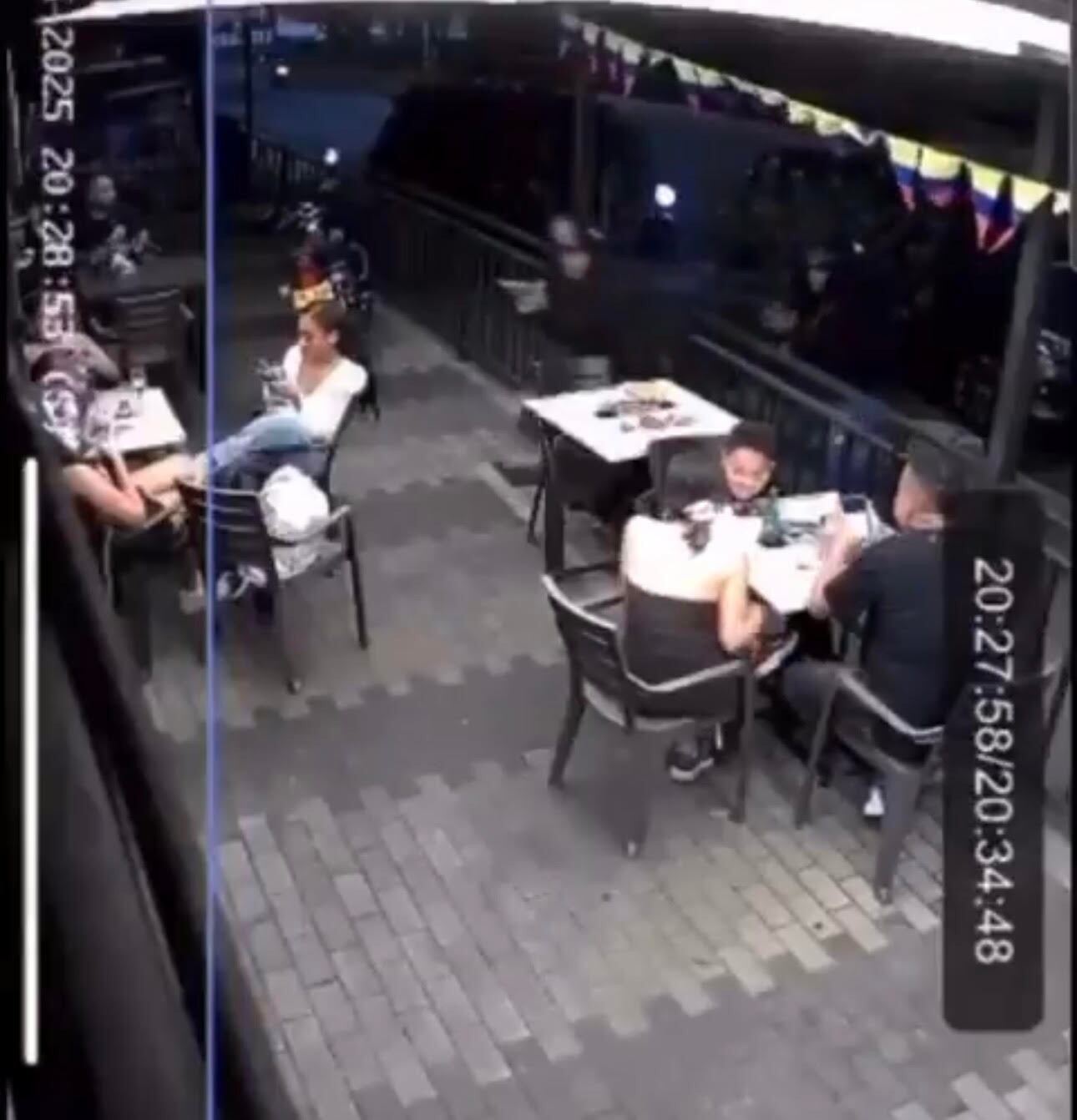 El alcalde de Medellín, Federico Gutiérrez, aseguró que ya tienen información sobre los delincuentes que ingresaron armados al establecimiento público. Foto: Cortesía.