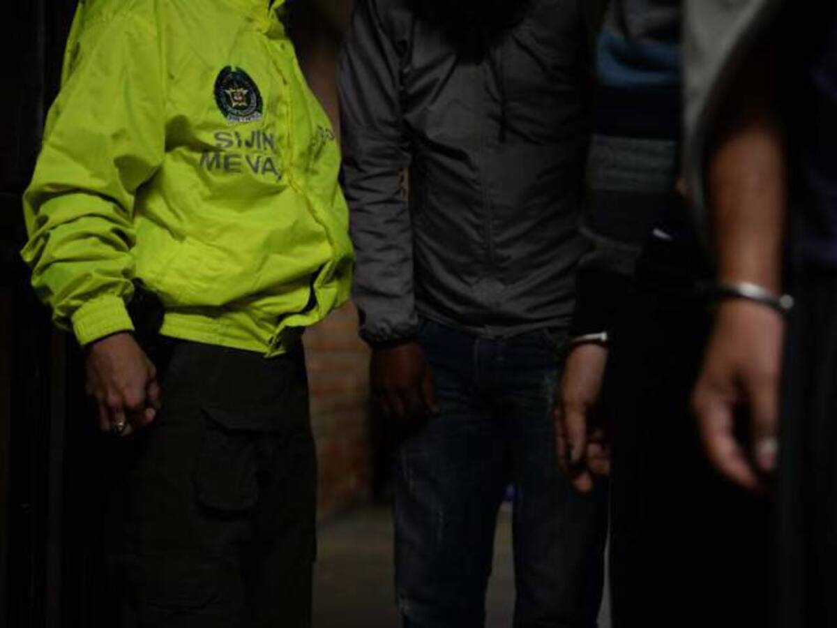 Envían a la cárcel a banda de ladrones en almacenes de cadena