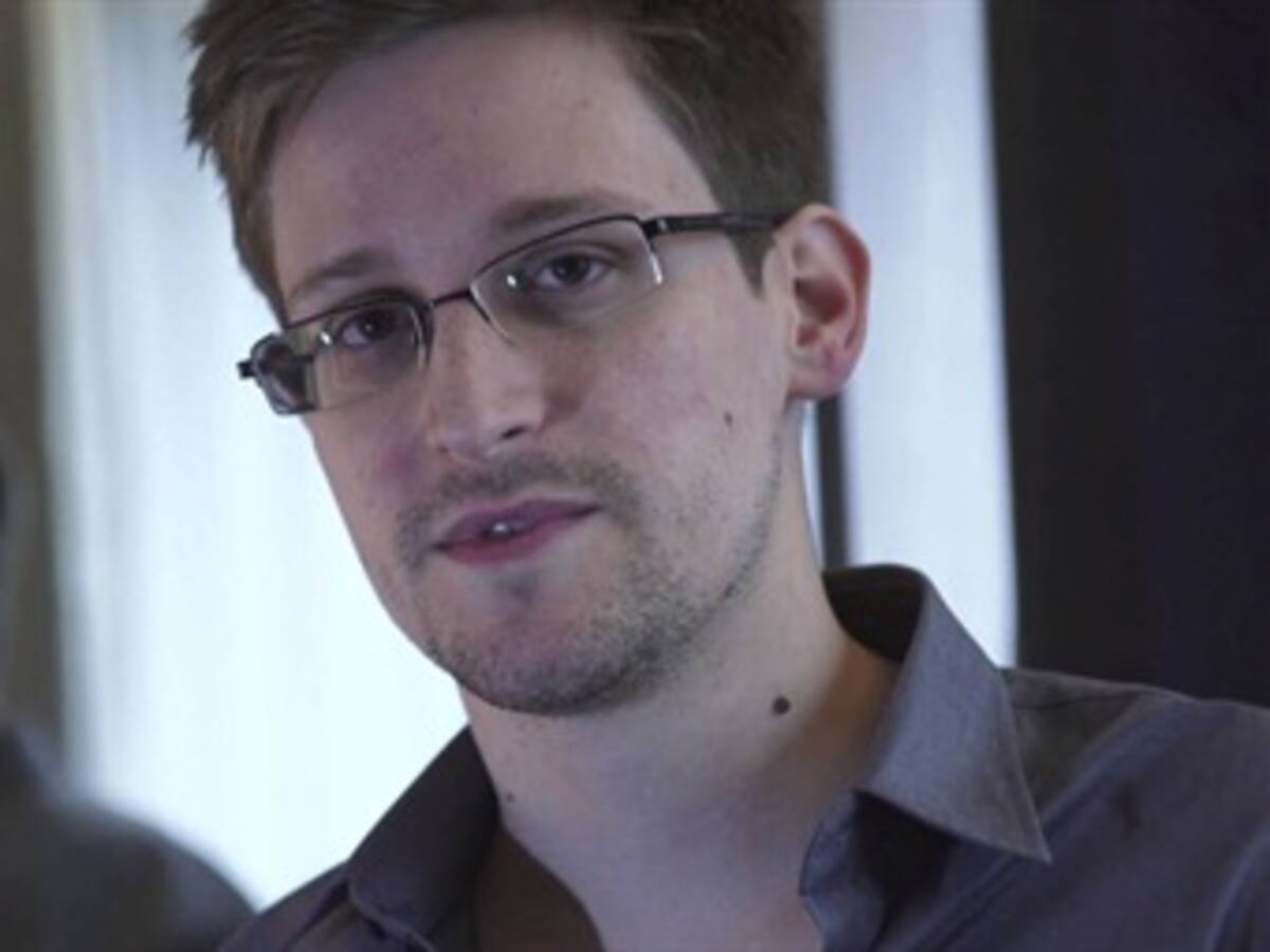 China tacha de infundadas acusaciones de EEUU sobre su ayuda a Snowden