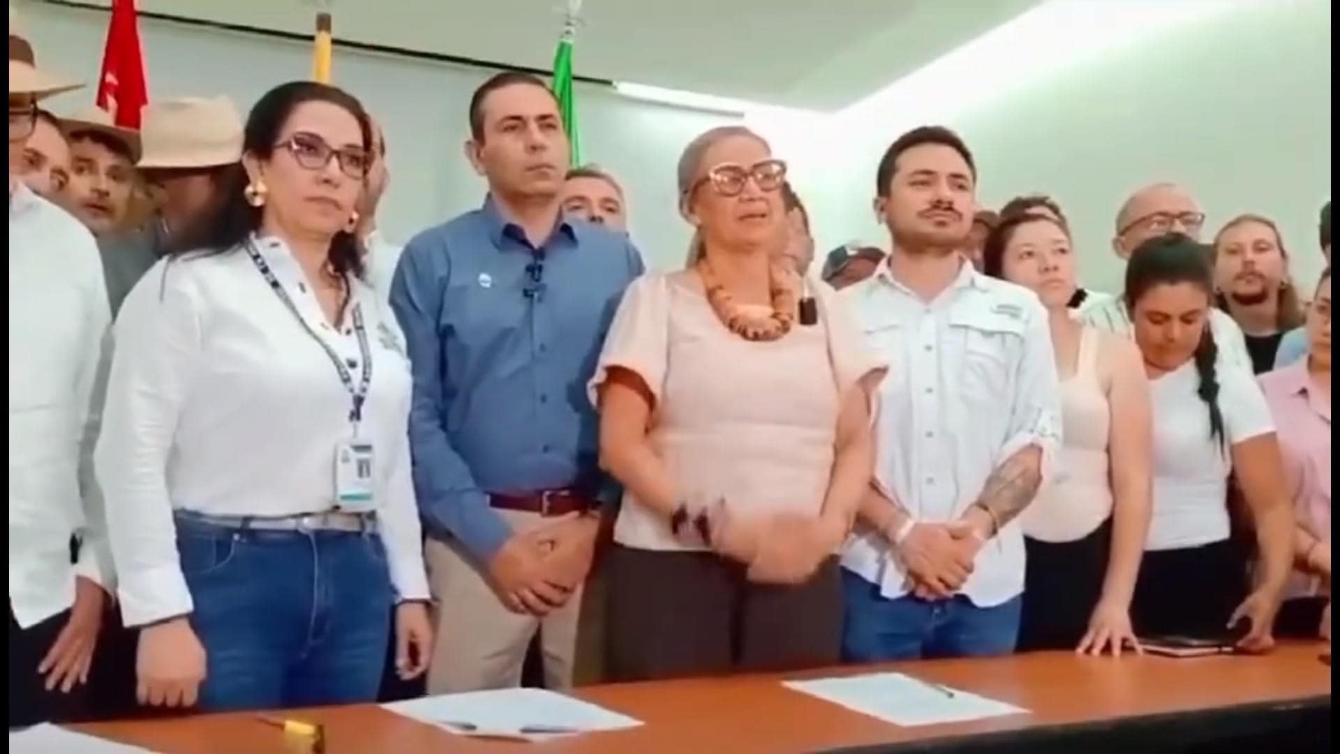 Se espera la llegada los lideres campesino que representaron a Boyacá en Bucaramanga, para socializar los acuerdo y levantar el bloqueo.