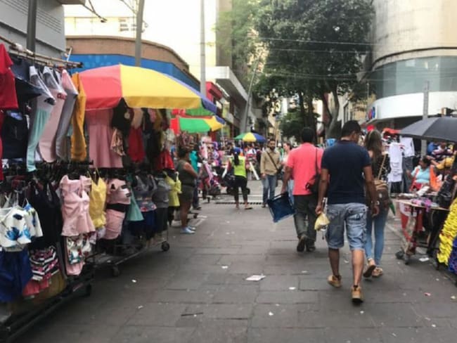Medellín prepara un protocolo de bioseguridad para vendedores ambulantes