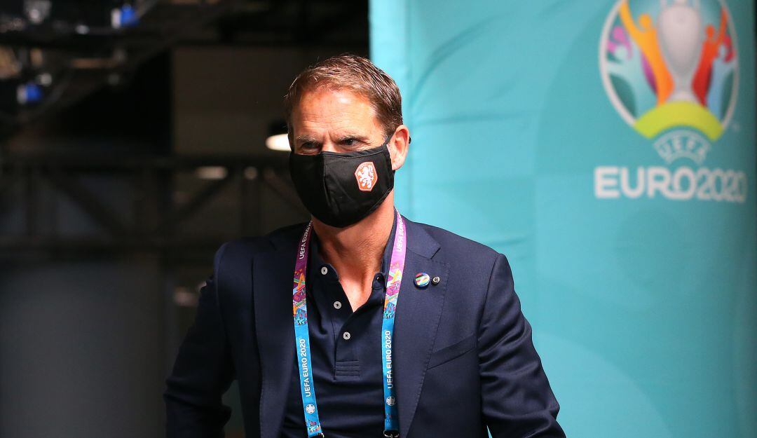 Frank de Boer, extécnico de los Países Bajos.