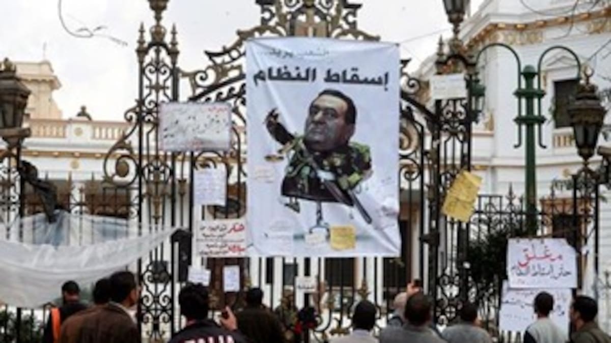 Esta tarde se espera que Hosni Mubarak deje el poder en Egipto