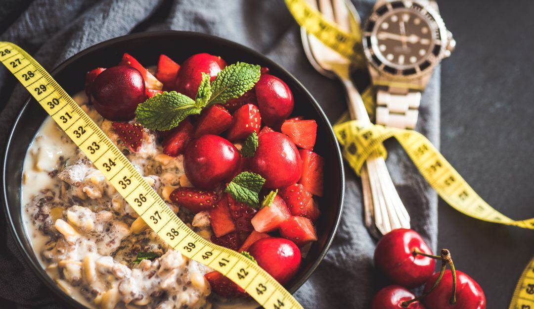 Ayuno intermitente: Estrategia con la que se busca bajar de peso