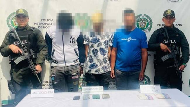 Imagen de los tres capturados - Extraída del Gaula de la Policía.