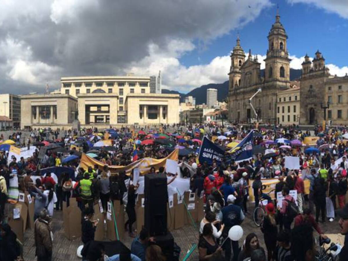 Manifestantes del No piden a la Cámara no refrendar acuerdo de paz